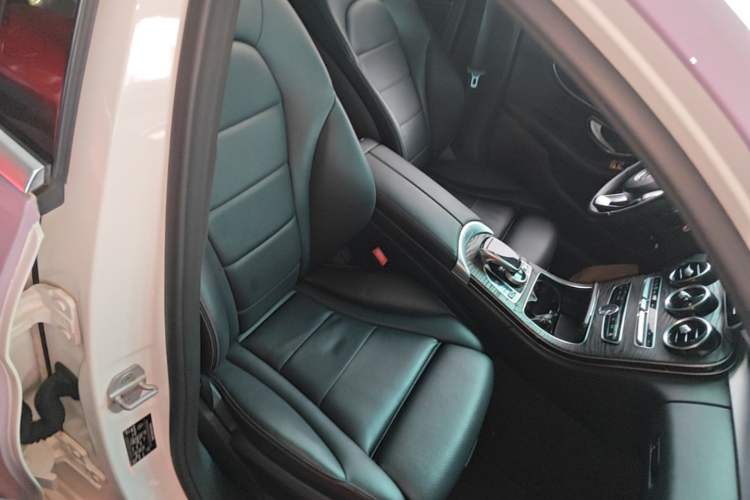 Used Mercedes-Benz C-Class 2015 C 200 L Sport Edition Right Front Seat