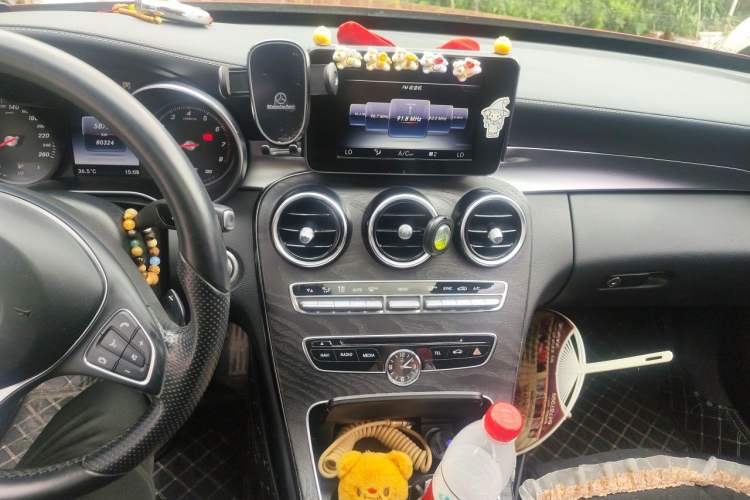 Used Mercedes-Benz C-Class 2015 Restyled C 180 L Sport Edition Audio And AC Panel