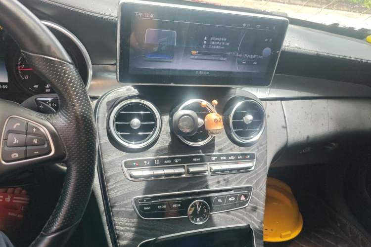 Used Mercedes-Benz C-Class 2015 C 200 L Sport Edition Audio And AC Panel