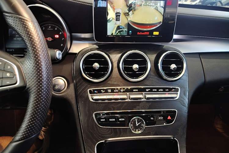 Used Mercedes-Benz C-Class 2015 Restyled C 180 L Sport Edition Audio And AC Panel