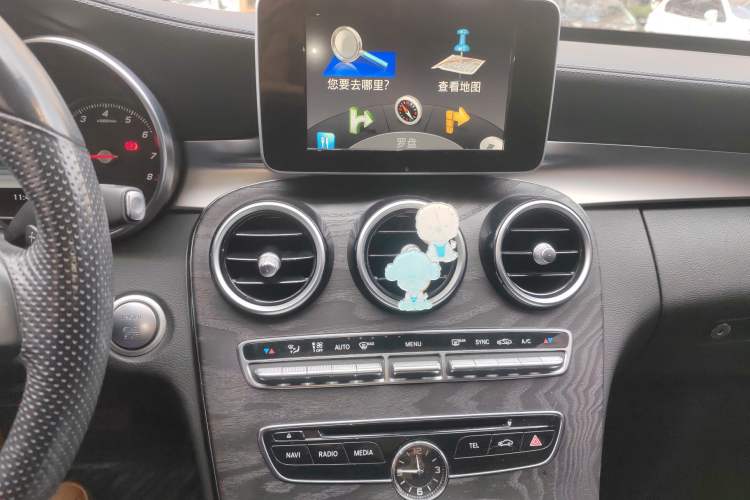 Used Mercedes-Benz C-Class 2015 Revised C 200 L Sport Edition Audio And AC Panel