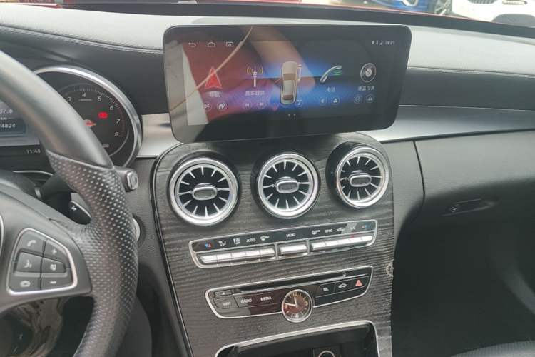 Used Mercedes-Benz C-Class 2015 Restyled C 180 L Sport Edition Audio And AC Panel