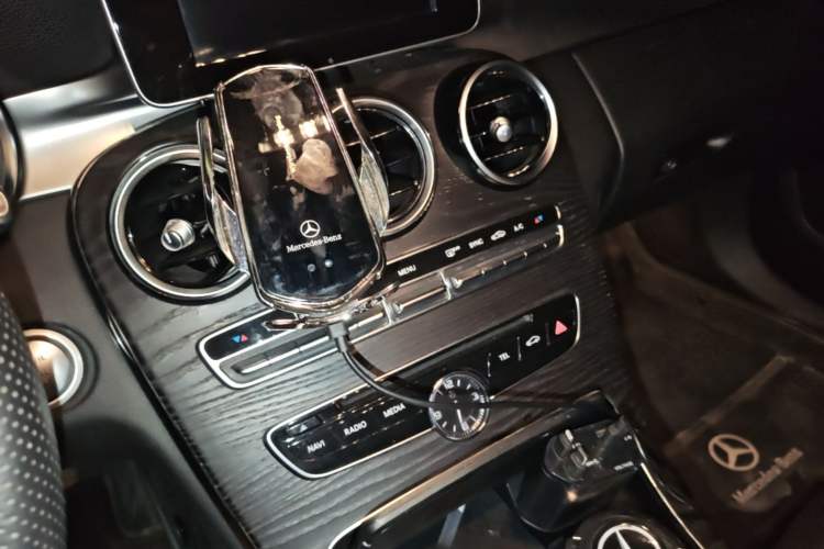 Used Mercedes-Benz C-Class 2015 Revised C 200 L Sport Edition Audio And AC Panel
