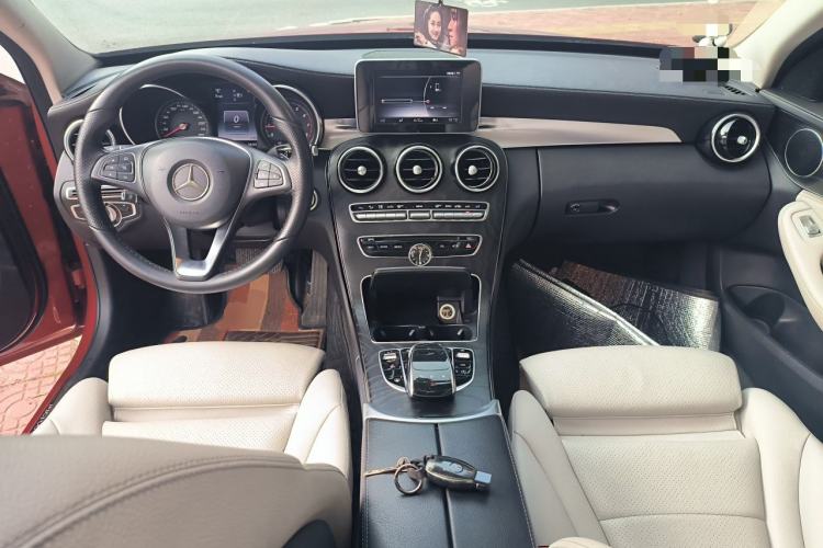 Used Mercedes-Benz C-Class 2015 C 200 L Sport Edition Center Console