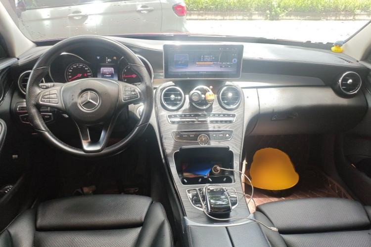 Used Mercedes-Benz C-Class 2015 C 200 L Sport Edition Center Console
