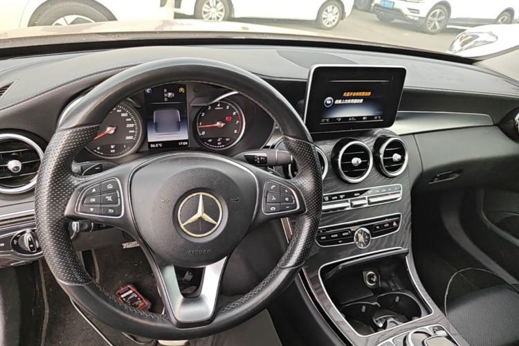 Used Mercedes-Benz C-Class 2015 Restyled C 180 L Sport Edition Center Console