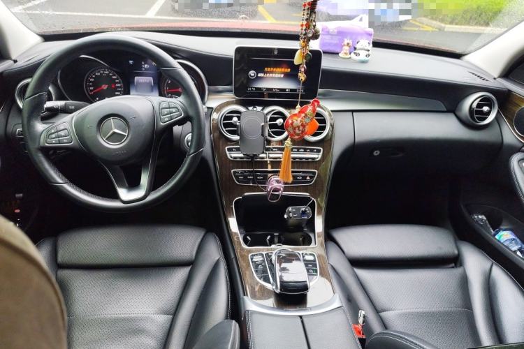 Used Mercedes-Benz C-Class 2015 C 180 L Center Console