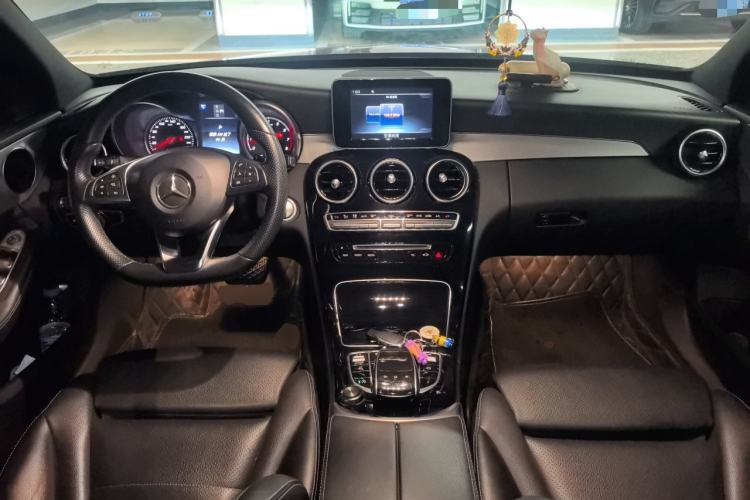 Used Mercedes-Benz C-Class 2015 C 200 Sport Edition 4MATIC Center Console