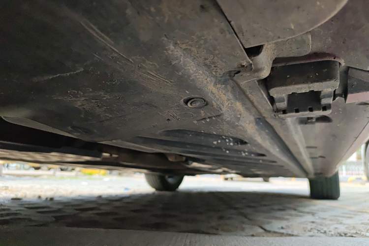 Used Mercedes-Benz C-Class 2015 C 200 L Sport Edition Chassis Front Left