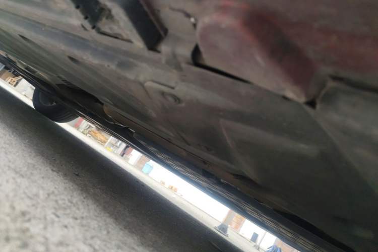 Used Mercedes-Benz C-Class 2015 Restyled C 180 L Sport Edition Chassis Front Right