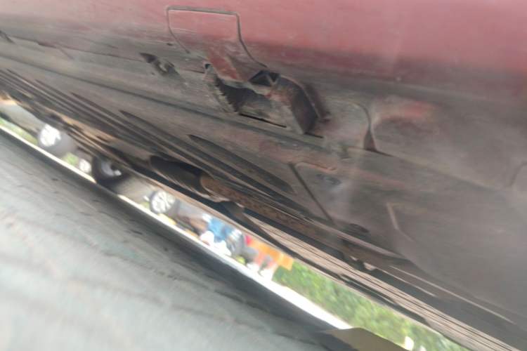 Used Mercedes-Benz C-Class 2015 C 180 L Sport Edition Chassis Front Right
