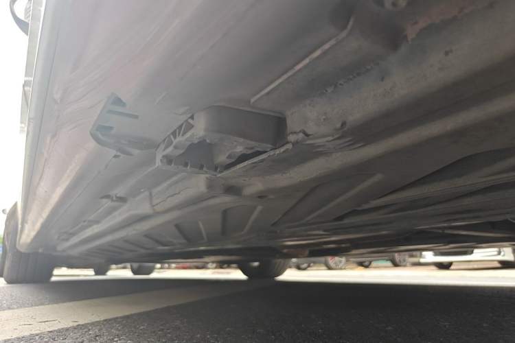 Used Mercedes-Benz C-Class 2015 C 200 L Sport Edition Chassis Rear Left