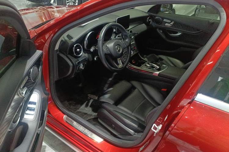 Used Mercedes-Benz C-Class 2015 Revised C 200 L Sport Edition Driver Seat