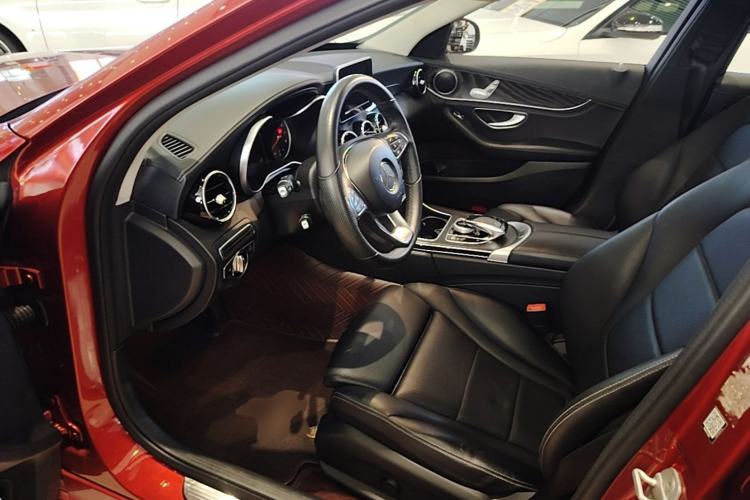 Used Mercedes-Benz C-Class 2015 Restyled C 180 L Sport Edition Driver Seat