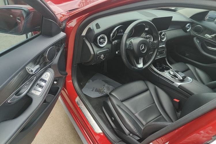 Used Mercedes-Benz C-Class 2015 Restyled C 180 L Sport Edition Driver Seat