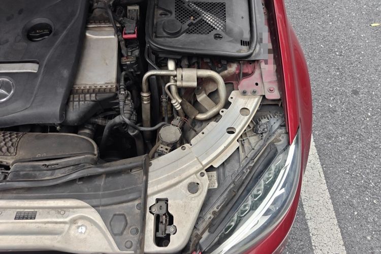 Used Mercedes-Benz C-Class 2015 C 200 L Sport Edition Engine Bay Left