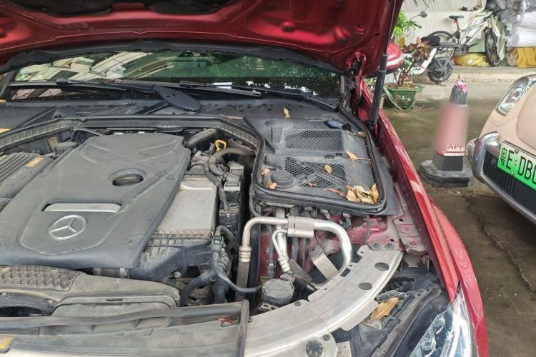 Used Mercedes-Benz C-Class 2015 C 200 L Sport Edition Engine Bay Left