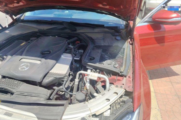 Used Mercedes-Benz C-Class 2015 C 180 L Sport Edition Engine Bay Left