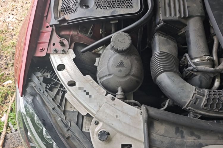 Used Mercedes-Benz C-Class 2015 Revised C 200 L Sport Edition Engine Bay Right
