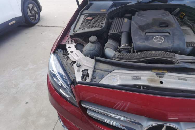 Used Mercedes-Benz C-Class 2015 C 200 L 4MATIC Sport Edition Engine Bay Right