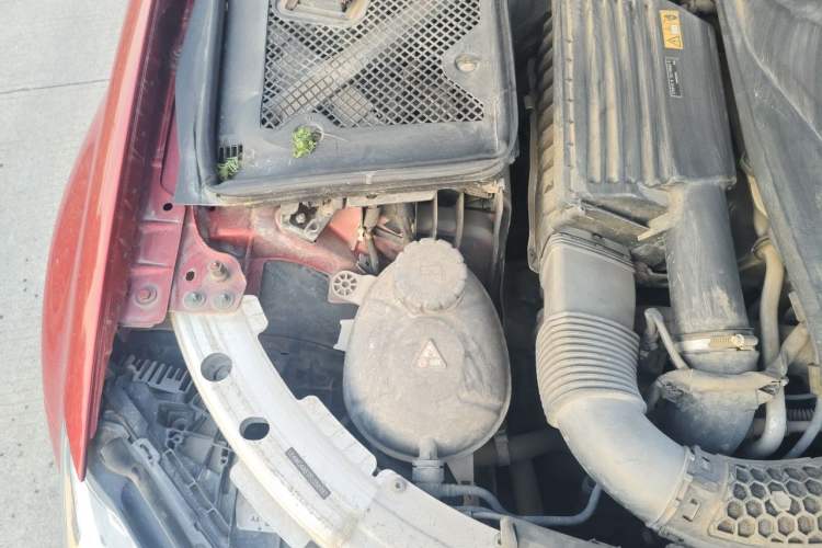 Used Mercedes-Benz C-Class 2015 Restyled C 180 L Sport Edition Engine Bay Right