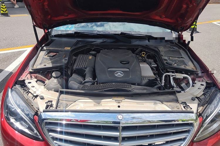 Used Mercedes-Benz C-Class 2015 Facelift C 200 L Engine Bay