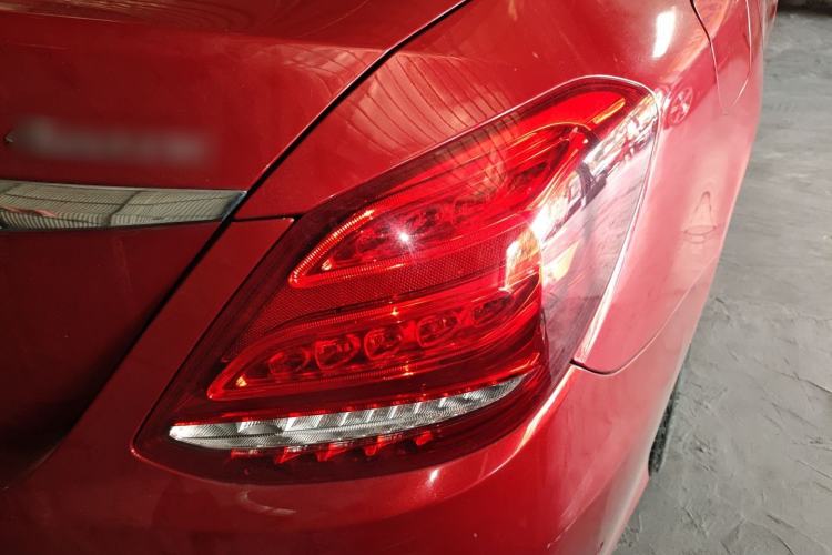 Used Mercedes-Benz C-Class 2015 C 200 Sport Edition 4MATIC Exterior 3