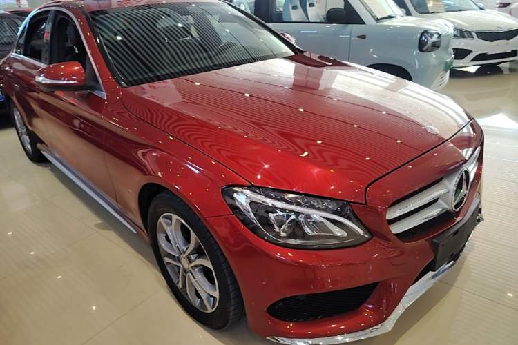Used Mercedes-Benz C-Class 2015 Restyled C 180 L Sport Edition Front Right 45 Deg