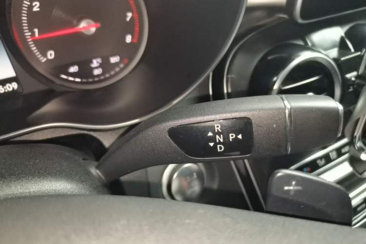 Used Mercedes-Benz C-Class 2015 C 180 L Sport Edition Gear Lever