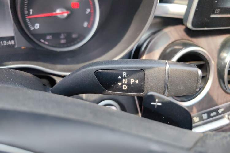 Used Mercedes-Benz C-Class 2015 Restyled C 180 L Sport Edition Gear Lever