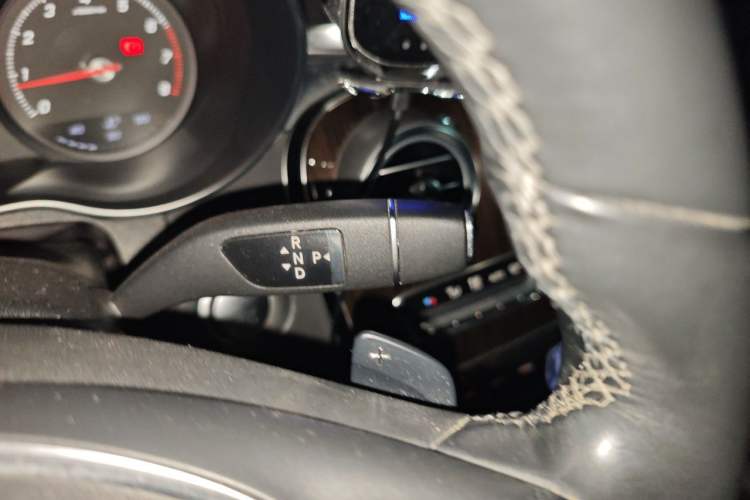 Used Mercedes-Benz C-Class 2015 C 180 L Gear Lever