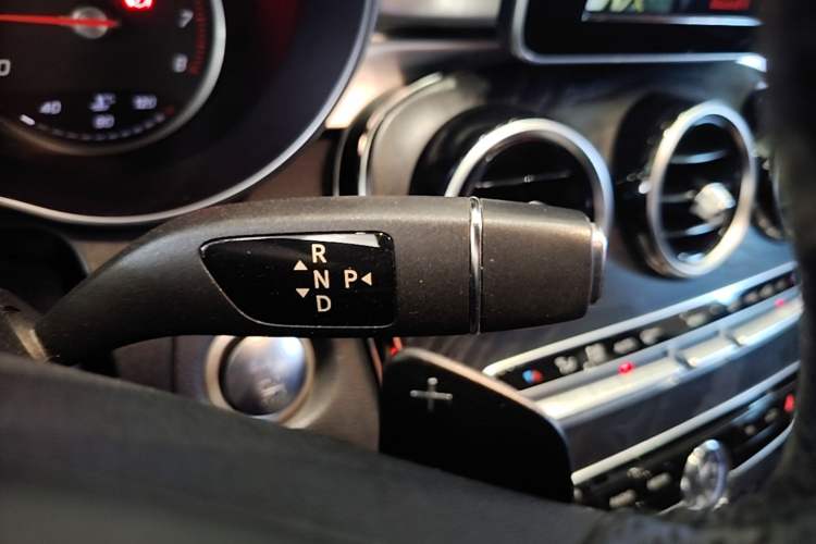 Used Mercedes-Benz C-Class 2015 Restyled C 180 L Sport Edition Gear Lever