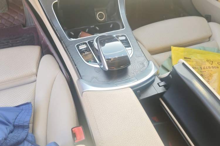 Used Mercedes-Benz C-Class 2015 Restyled C 180 L Sport Edition Gear Lever