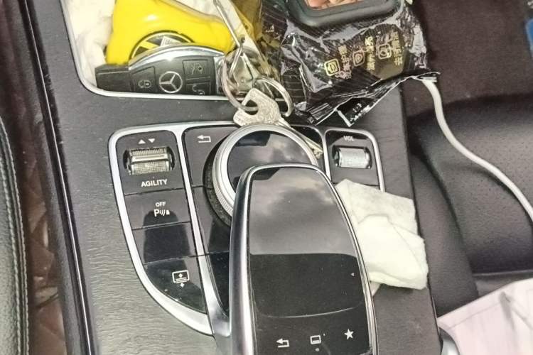 Used Mercedes-Benz C-Class 2015 C 200 L Sport Edition Gear Lever