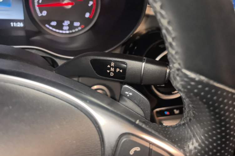 Used Mercedes-Benz C-Class 2015 C 200 Sport Edition 4MATIC Gear Lever