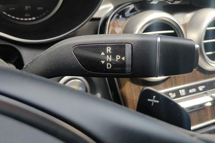Used Mercedes-Benz C-Class 2015 Facelift C 200 L Gear Lever