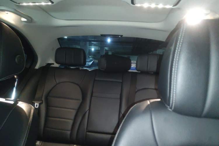 Used Mercedes-Benz C-Class 2015 C 200 L Headliner