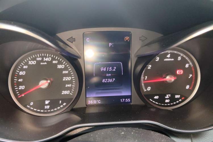 Used Mercedes-Benz C-Class 2015 Revised C 200 L Sport Edition Instrument Cluster