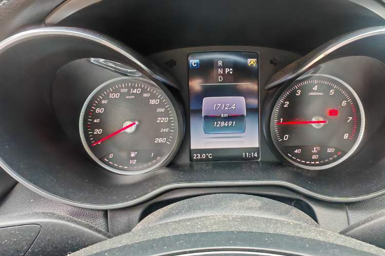 Used Mercedes-Benz C-Class 2015 Facelift C 180 L Instrument Cluster