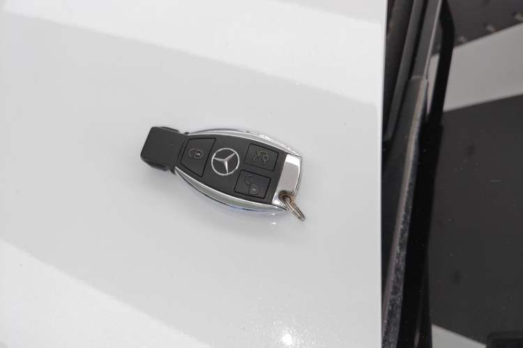 Used Mercedes-Benz C-Class 2015 C 200 L Sport Edition Interior 1