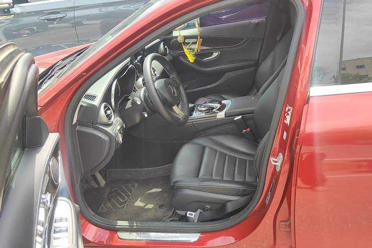 Used Mercedes-Benz C-Class 2015 Facelift C 200 L Left Front Seat