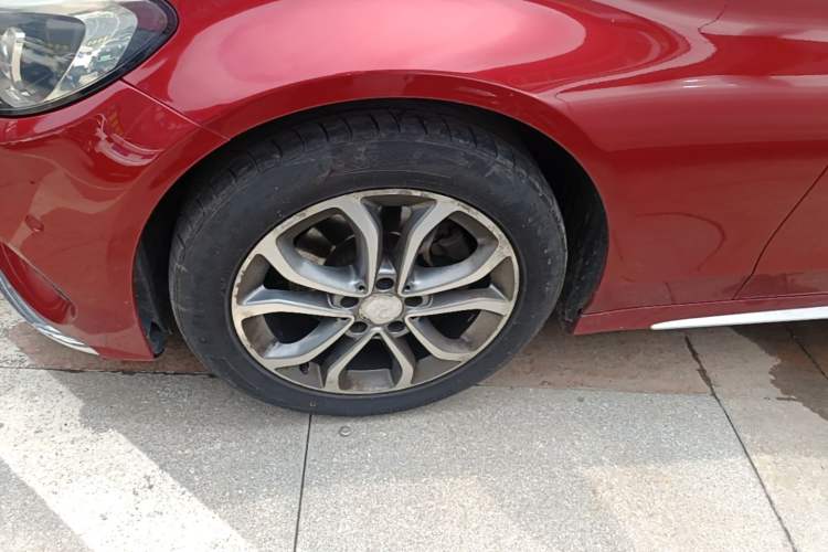 Used Mercedes-Benz C-Class 2015 Restyled C 180 L Sport Edition Left Front Wheel Hub