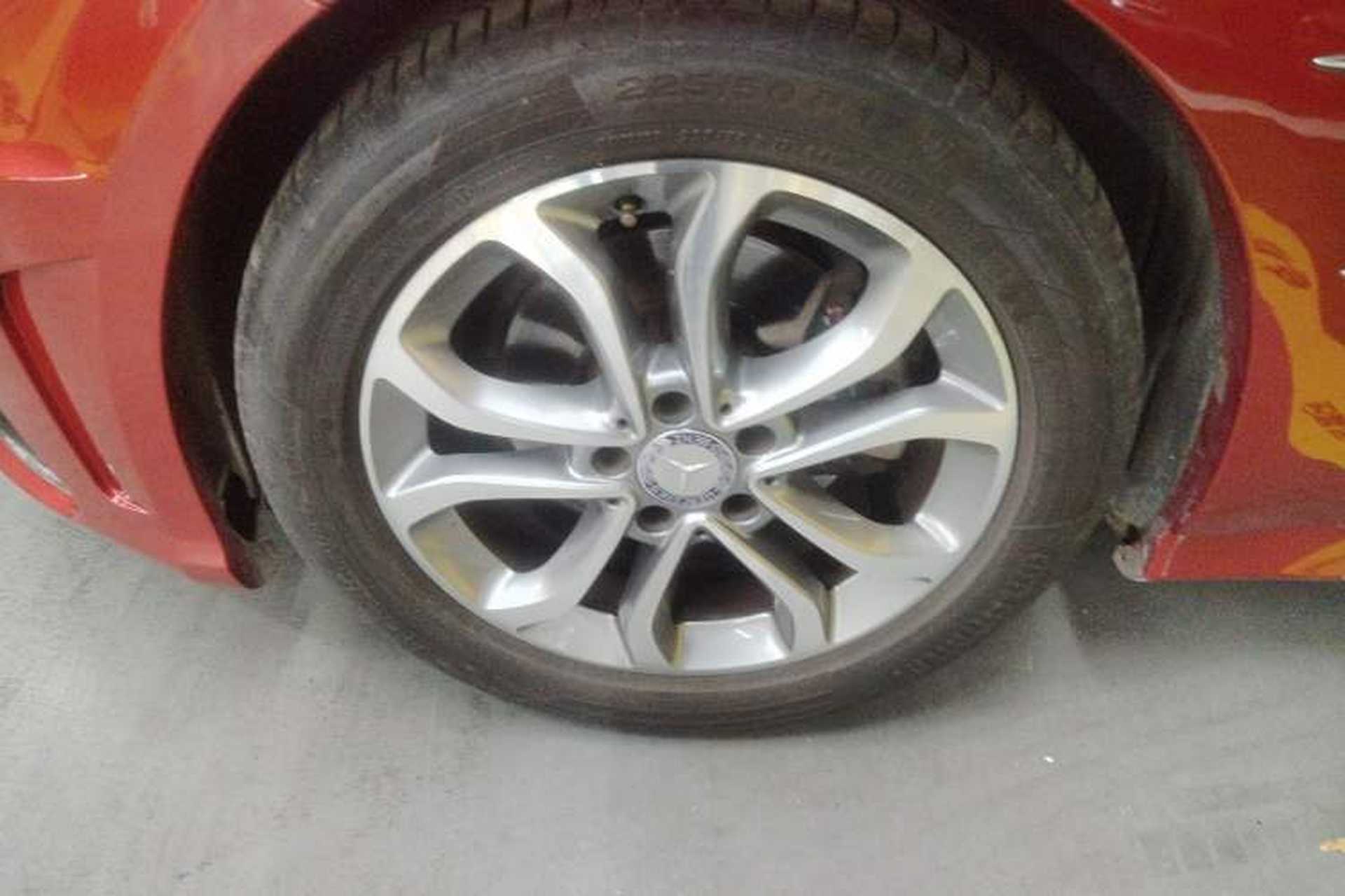 Used Mercedes-Benz C-Class 2015 Revised C 200 L Sport Edition Left Front Wheel Hub
