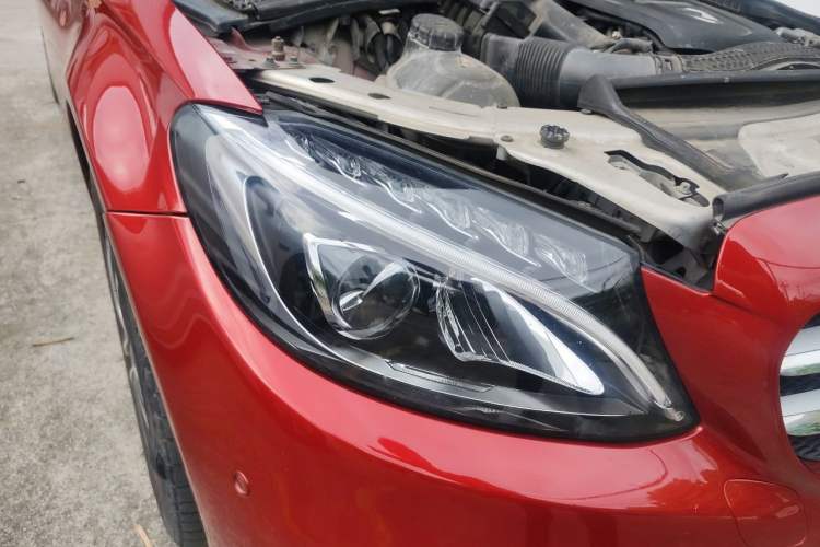 Used Mercedes-Benz C-Class 2015 Restyled C 180 L Sport Edition Right Front Headlight