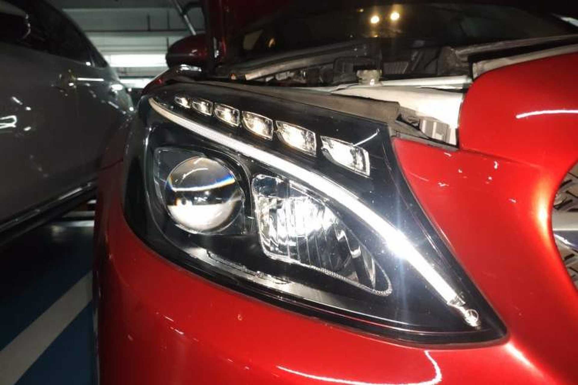 Used Mercedes-Benz C-Class 2015 Restyled C 180 L Sport Edition Right Front Headlight