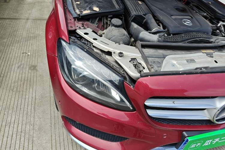 Used Mercedes-Benz C-Class 2015 C 180 L Sport Edition Right Front Headlight
