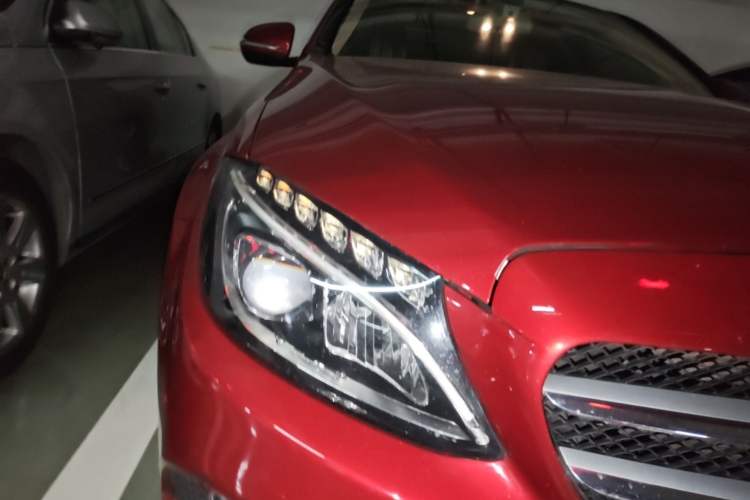 Used Mercedes-Benz C-Class 2015 Revised C 200 L Sport Edition Right Front Headlight
