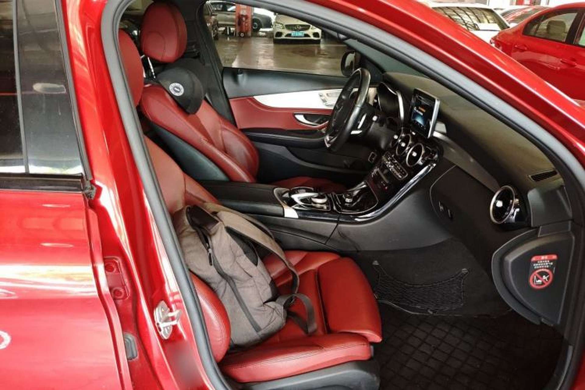 Used Mercedes-Benz C-Class 2015 C 200 Sport Edition 4MATIC Right Front Seat
