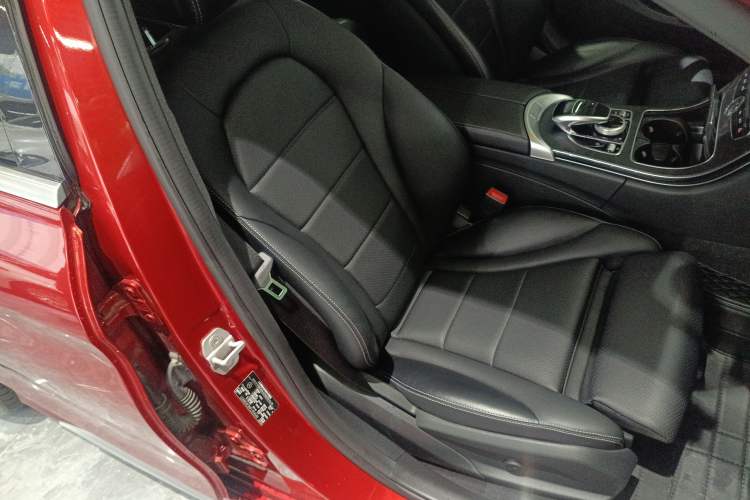 Used Mercedes-Benz C-Class 2015 Revised C 200 L Sport Edition Right Front Seat