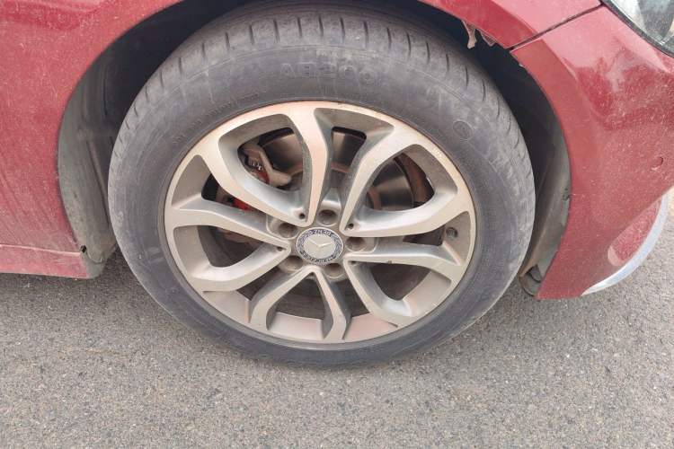 Used Mercedes-Benz C-Class 2015 Restyled C 180 L Sport Edition Right Front Wheel Hub